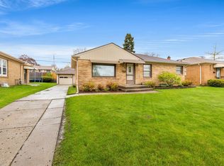 606 Ohio St, Racine, WI 53405