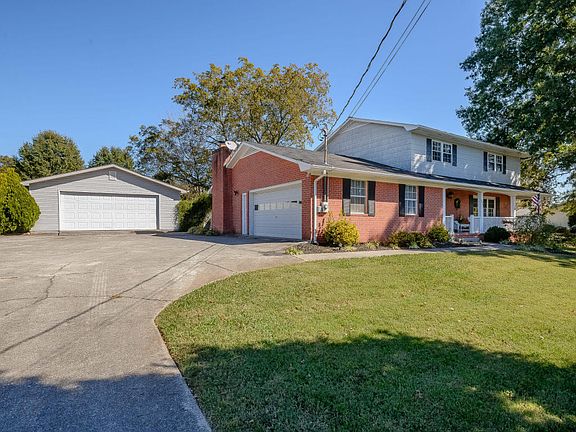 2nd image of 5932 Clearbrook Dr