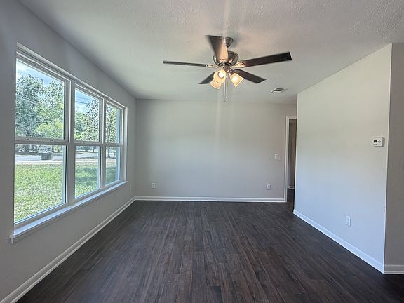 3rd image of 8534 Addison Rd