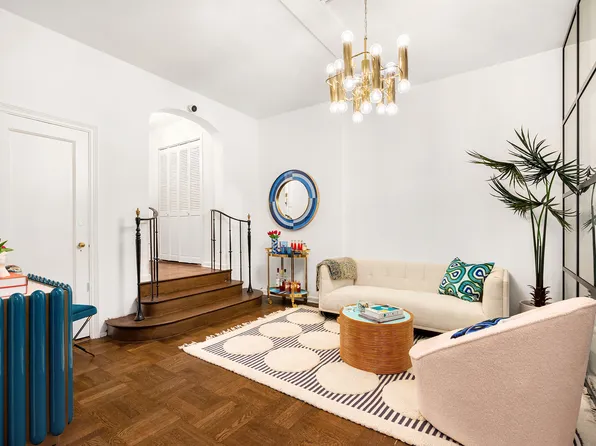 235 East 73rd Street image 2 of 6