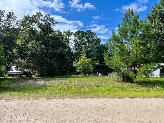 3rd image of 403 Baker Drive SW
