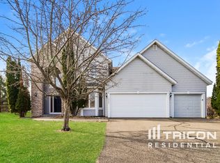 10661 Golden Eagle Trl, Woodbury, MN 55129