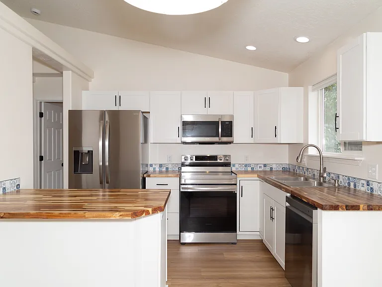 3396 W Thorndale Loop — Photo 16