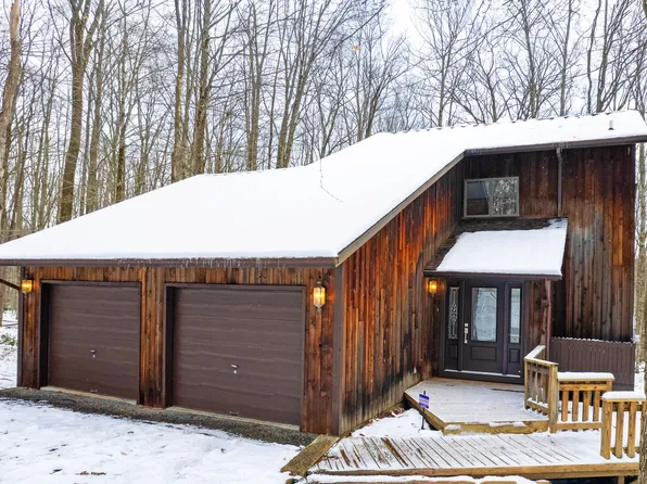 52 Warderick Rd, Du Bois, PA 15801
