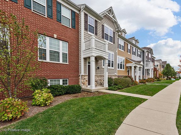 2nd image of 3255 Coral Ln