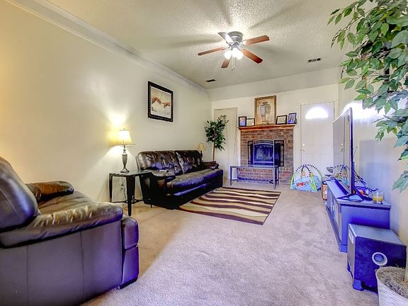 4th image of 4427 Village Park Cv