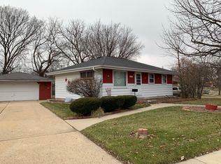 6555 N 87th St, Milwaukee, WI 53224