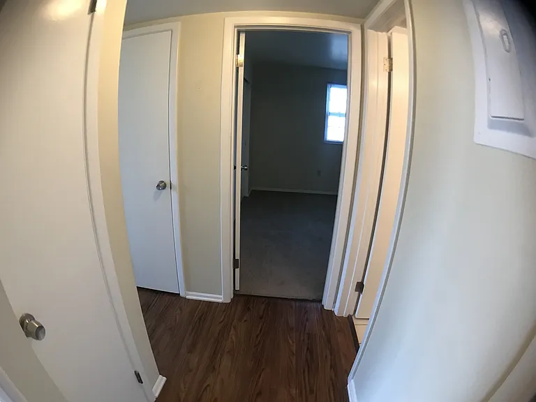 145 Lemoyne Ave — Photo 11