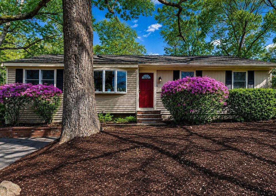 1st image of 332 Massapoag Ave