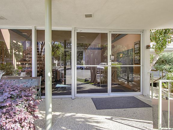 4th image of 15 Mulberry Ct #Court10