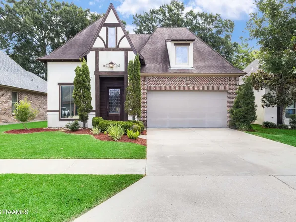 203 Country Park Dr, Youngsville, LA 70592