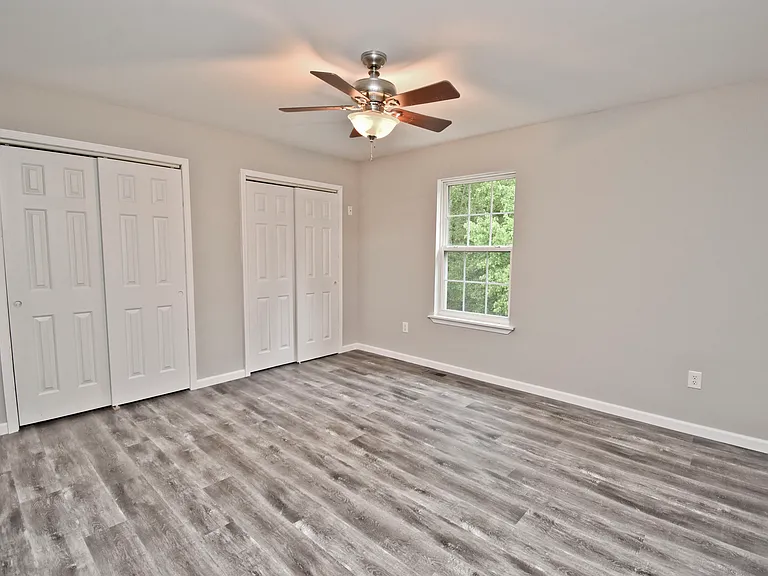 557 Marco Way — Photo 33