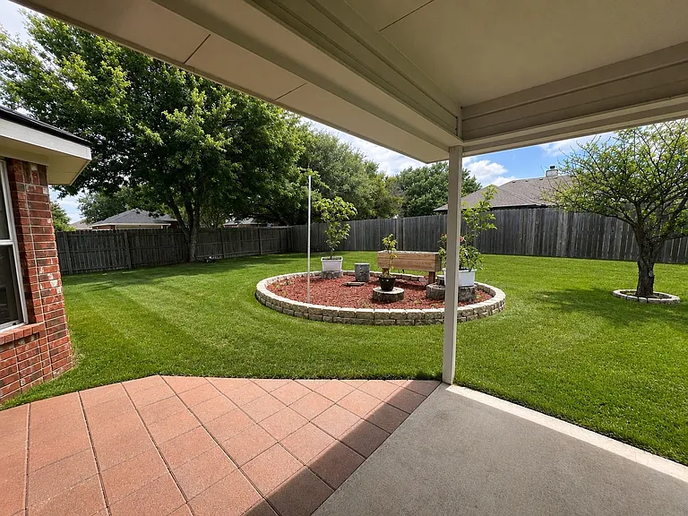 5009 Joseph Dr — Photo 24