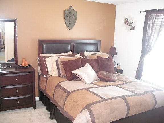 Laurel Master Bedroom