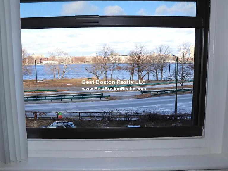 47 Bay State Rd #2R — Photo 8