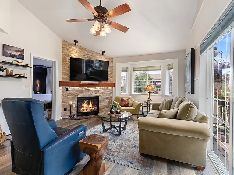 Living Room | Gas Fireplace | Scenic View