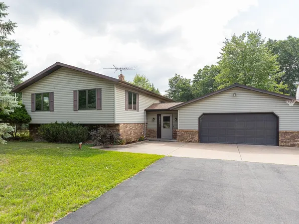 N1054 County Rd E, Waupaca, WI 54981