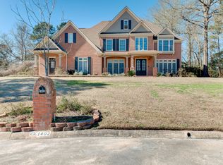 1402 Mulberry Ct, Lufkin, TX 75904