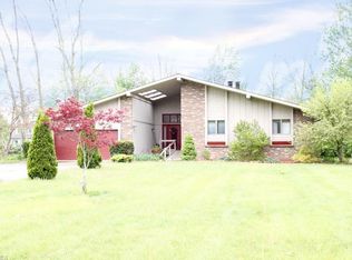 4054 Jaycox Rd, Avon, OH 44011