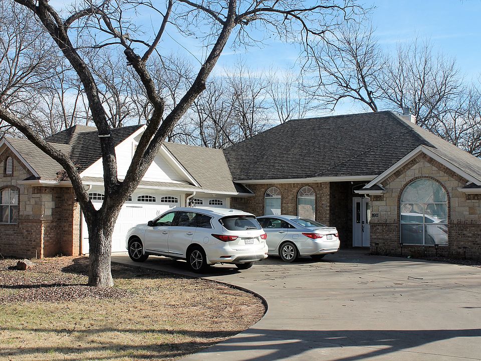 1st image of 8911 Monticello Dr