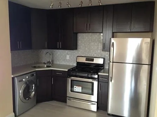 Rented by Mdays Realty | media 9