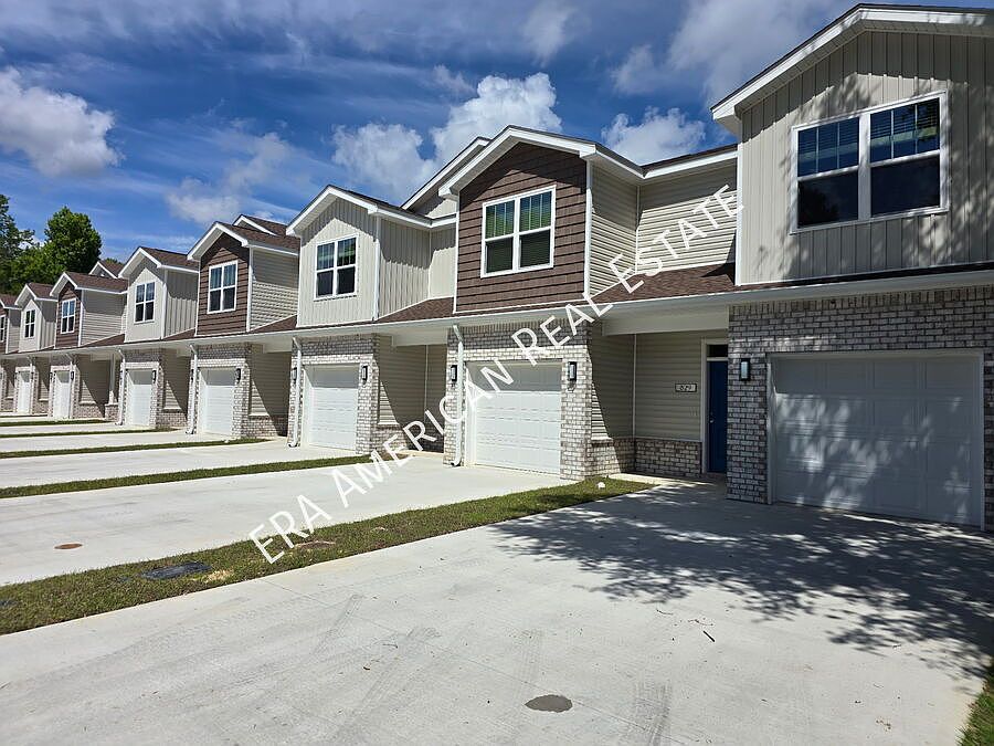 2nd image of 829 Jonleen Dr