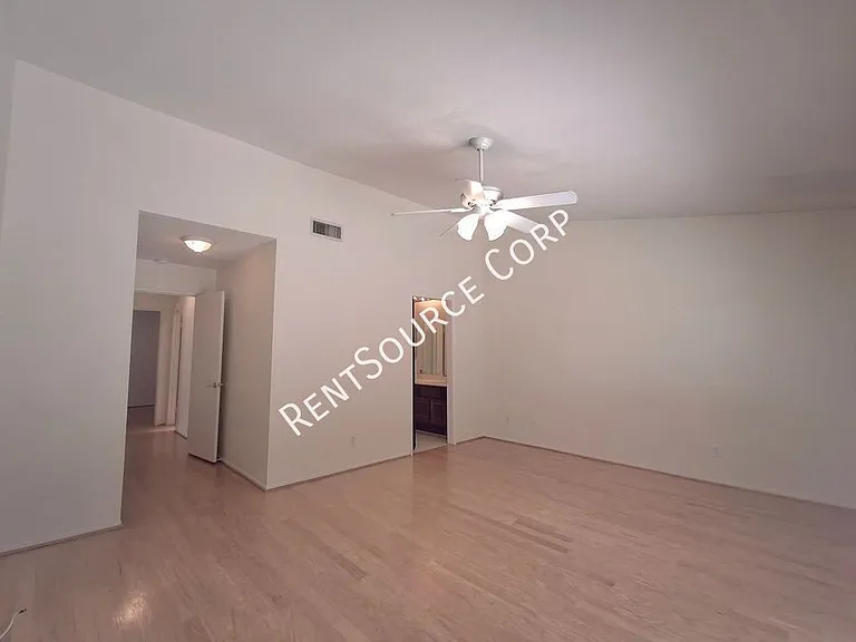 26102 Alejandro Dr — Photo 12