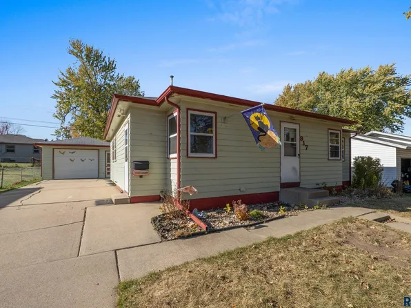 917 S Stephen Ave, Sioux Falls, SD 57103