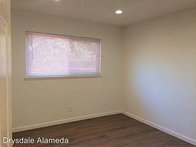 329 Maitland Dr — Photo 6