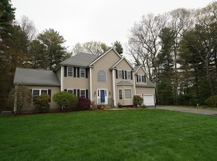 111 Elmshade Dr, Uxbridge, MA 01569