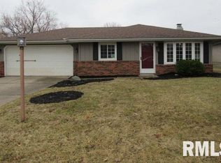 104 District Ct, East Peoria, IL 61611