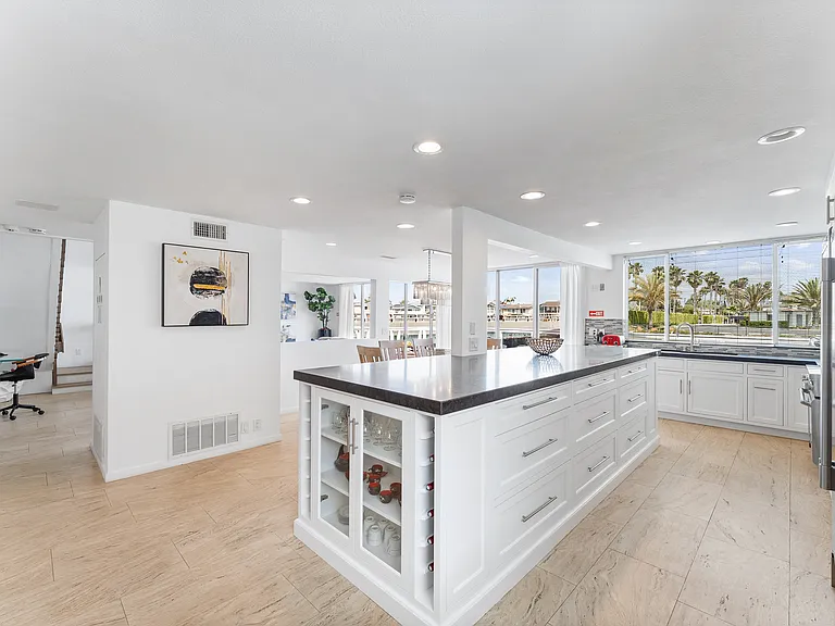 16892 Baruna Ln — Photo 16