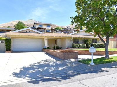 3700 Piedmont Dr, Highland, CA, 92346