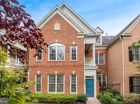 8521 Gavin Manor Ct #2, Chevy Chase, MD 20815