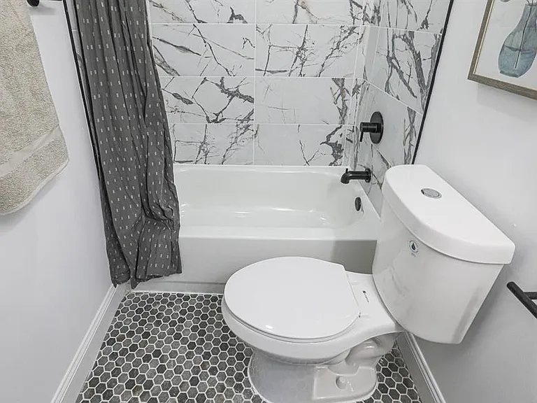 5419 Hillen Rd — Photo 33