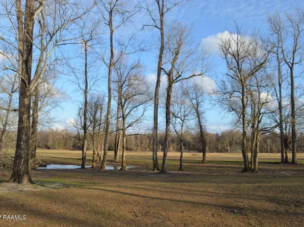 14 Callie Dr, Breaux Bridge, LA 70517