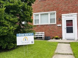 928 Circle Dr, Halethorpe, MD 21227