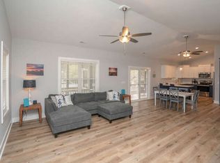 111 SE 1st St, Oak Island, NC 28465