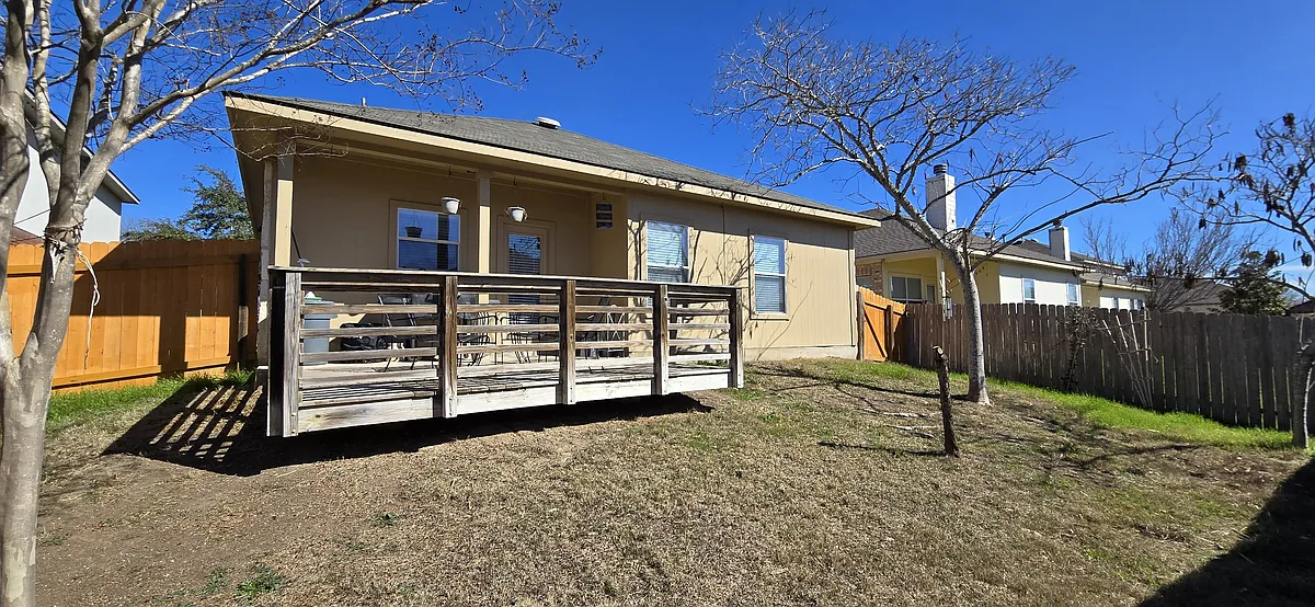 Building Photo - 292 Black Cap Run