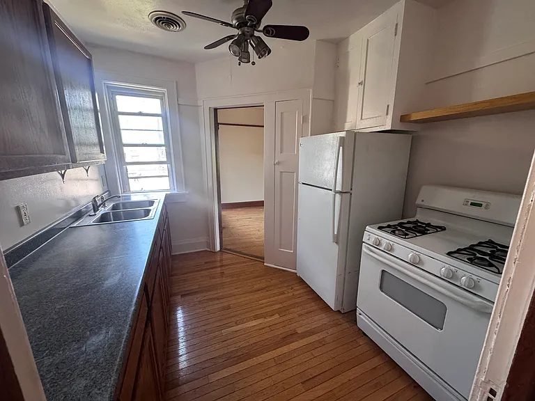 2416 S Logan Ave #7 — Photo 7