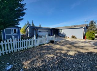 1260 N Henry St, Coquille, OR 97423