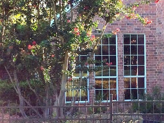 3rd image of 1210 Lake Point Cir