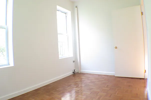 Rented by Glasser Realty LLC | media 11