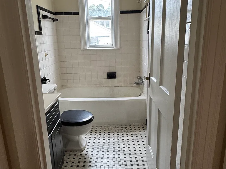 1896 Felix Ave #1 — Photo 5