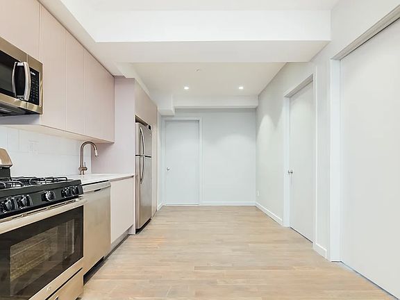 2nd image of 38 Melrose St #607