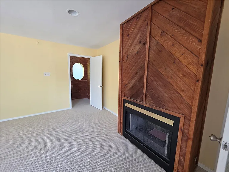 7334 Darnell St — Photo 8
