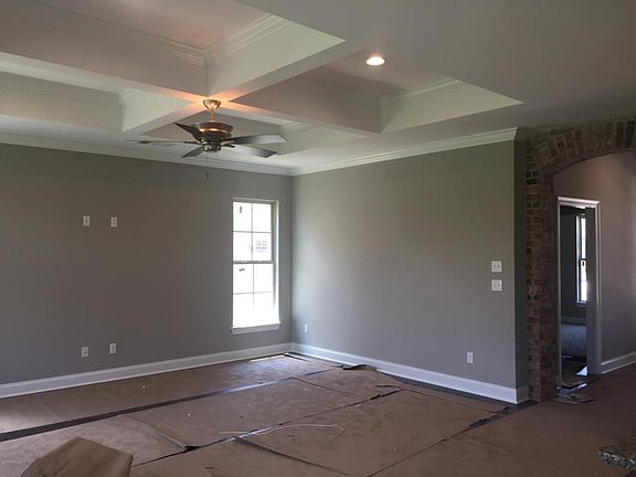 3rd image of 304 Benedict Dr