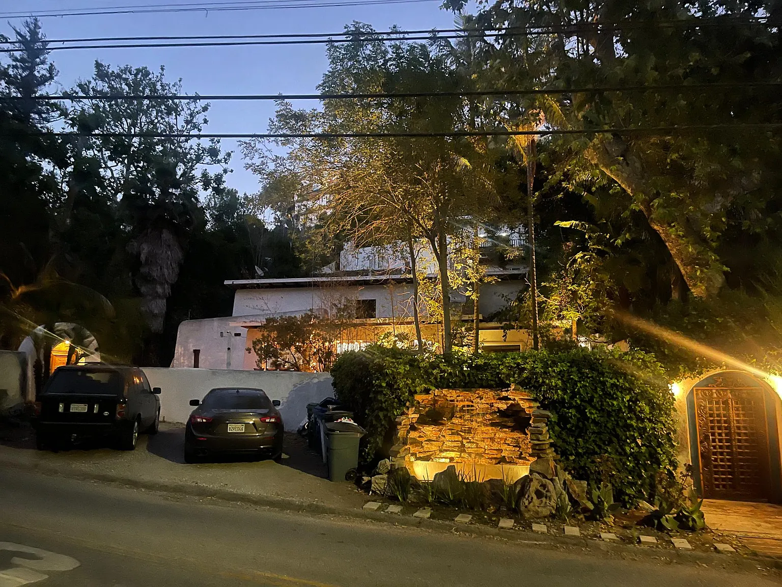 8 bed, 22000 sqft, $1,499 — Photo 4