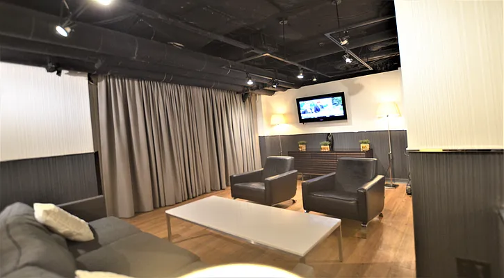 Rented by Manhattan Realty Group | media 8