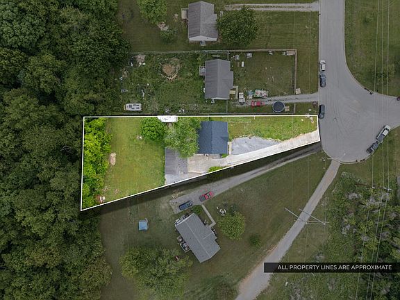 2nd image of 514 Bruce Jenner Dr